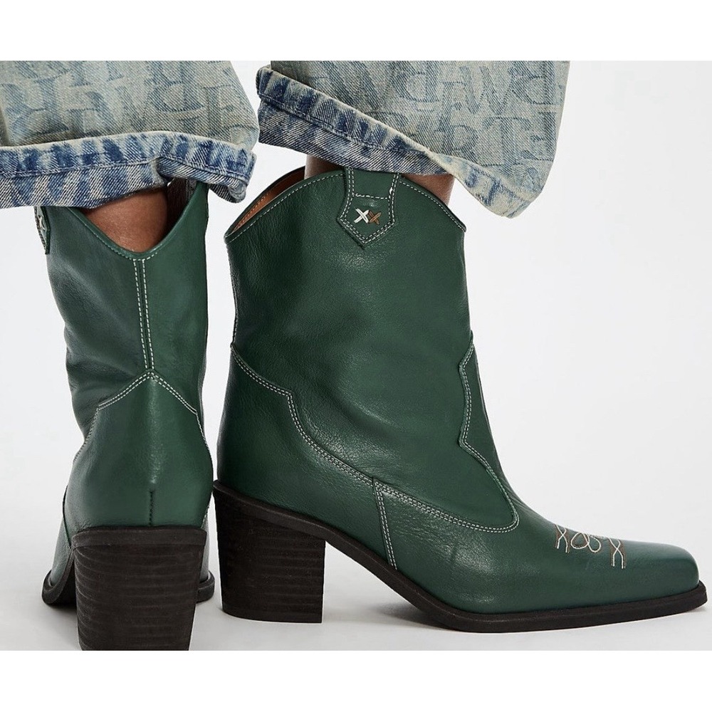 FREE PEOPLE WOMDERING WESTER BOOT TEAL SIZES 7.5